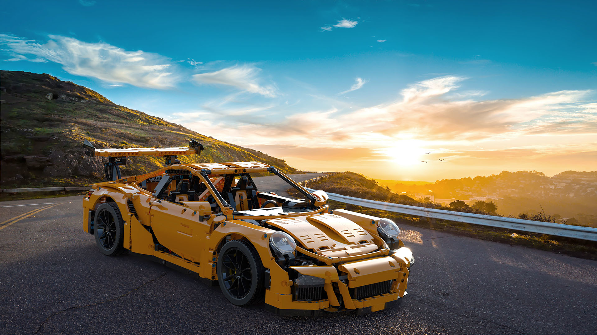 Click image for larger version

Name:	LEGO Technic - Porsche 911 GT3 RS (42056) 1080.jpg
Views:	49
Size:	449.3 KB
ID:	960741