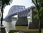 Click image for larger version

Name:	Purple_People_Bridge1.jpg
Views:	184
Size:	110.1 KB
ID:	842537